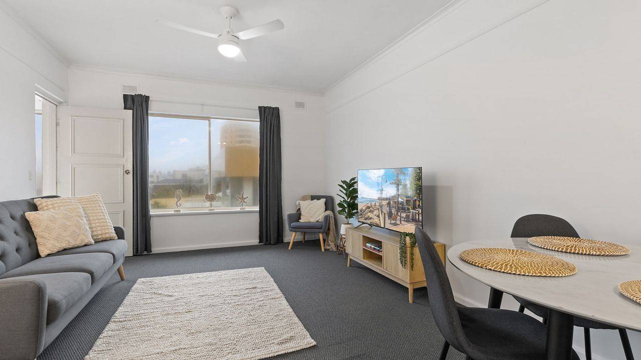 Entire holiday apartment, Ferienwohnung für 4 Personen (69 m²) in Glenelg North in Adelaide, South Australia