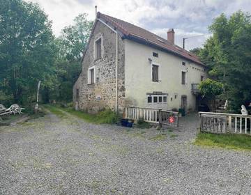Location de vacances pour 8 personnes, avec jardin ainsi que vue sur le lac et vue à Chiddes