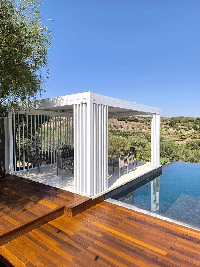 Appartamento per 2 persone, con piscina e giardino a Carlentini