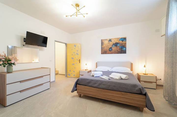 Appartamento intero, Appartamento La Loggia,offre tutti confort per una vacanza in pieno relax. in Solarino, Siracusa e dintorni