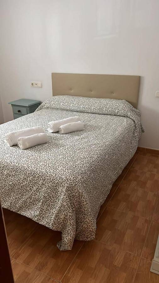 Gîte pour 6 personnes, avec vue à Lora del Río - 2