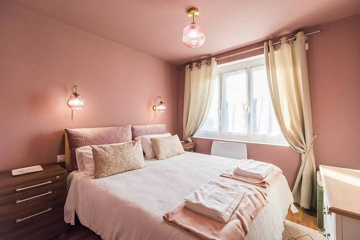 Location de vacances pour 8 personnes, avec jardin et balcon à Bégard - 3
