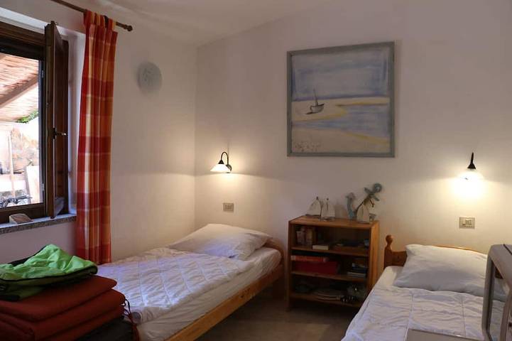 Ferienhaus mit Garten, ruhige Lage mit schönem Blick auf  Meer und Tavolara in Lu Lioni, San Teodoro