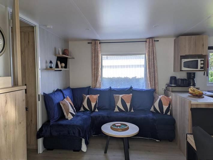 Parc de vacances pour 8 personnes, avec jardin et bassin pour enfant ainsi que jacuzzi et piscine à Gastes - 3