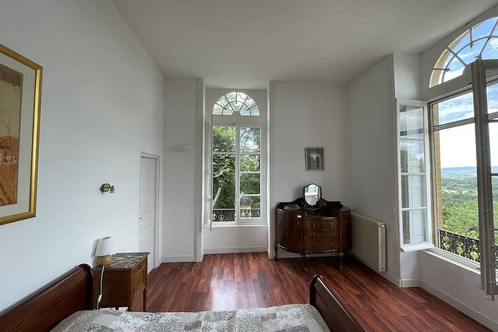 Location de vacances pour 6 personnes, avec balcon ainsi que piscine et jardin à Strenquels - 2