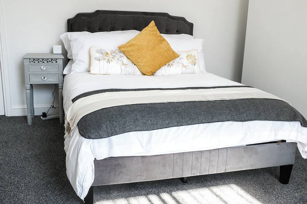 Ganze Wohnung, Newly Renovated Central Portsmouth Apartment. Only 10 minutes from the Seafront! in Portsmouth, Südostengland