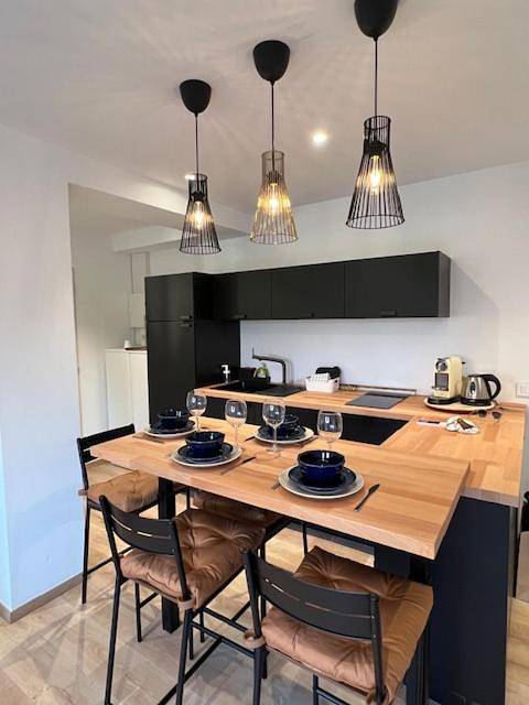 Gîte pour 4 personnes, avec vue et jardin, animaux acceptés dans Plage de la Bouillabaisse - 4