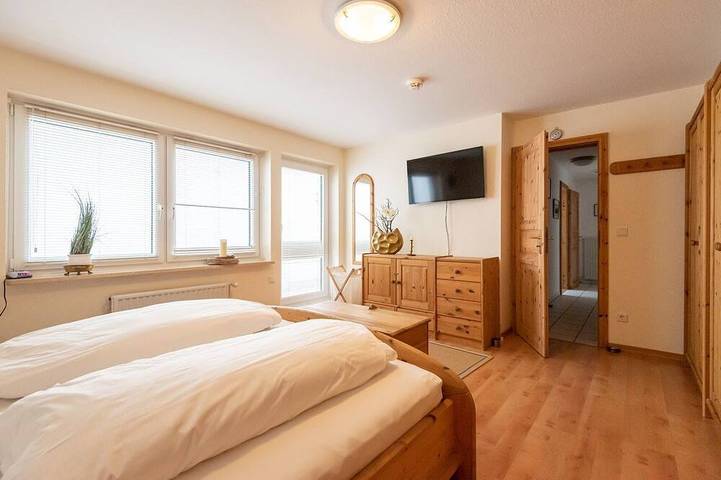 Ganze Wohnung, Haus Wiking, App. 6 - Charmante 3-Zimmerwohnung für 4 Personen, mit 75 m² in in Nordfriesische Inseln (Schleswig-Holstein) (Schleswig-Holstein), Wenningstedt