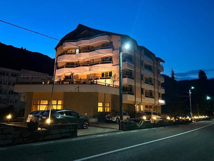 Chambre d’hôte pour 2 personnes, avec Balcon et Terrasse ainsi que Jardin et Vue