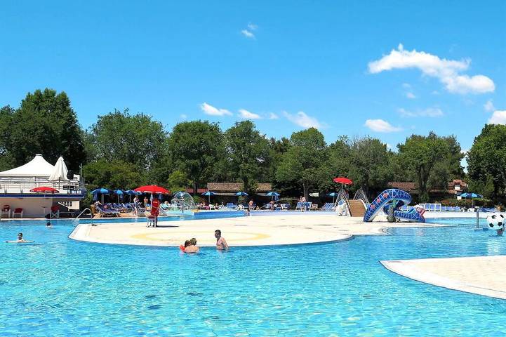 Ferienhaus für 5 Personen, mit Garten und Pool