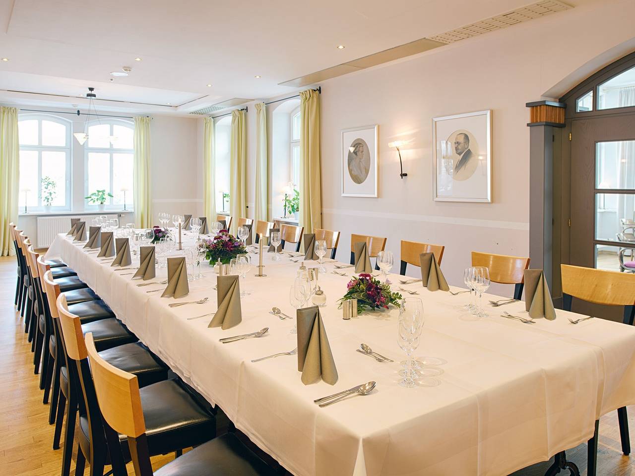Appartement de vacances entier, Hotel Kaiserin Augusta - single room in Weimar, Région de Weimar