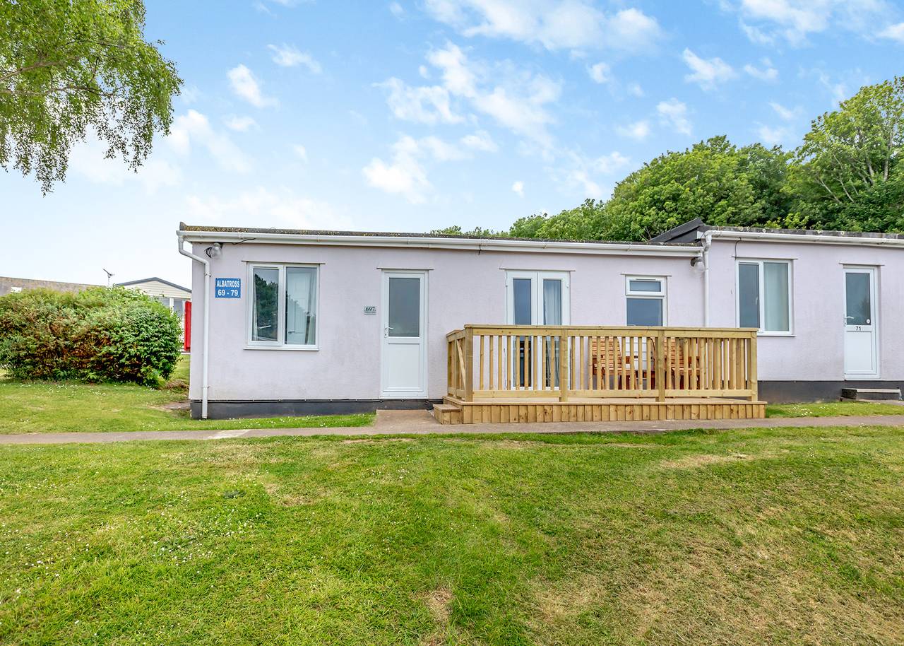 Platinum 3 Bedroom Chalet Sleeps 5 in Brixham, Torbay
