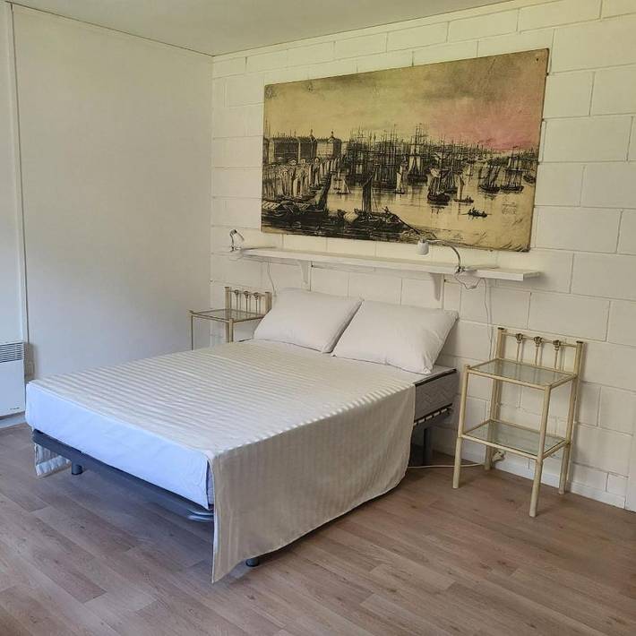 Location de vacances pour 3 personnes, avec Balcon et Jacuzzi ainsi que Terrasse et Jardin dans Couret - 2