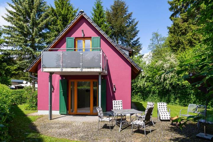 Ferienhaus für 5 Personen, mit Balkon und Terrasse sowie Garten und Sauna in Lohmen - 3