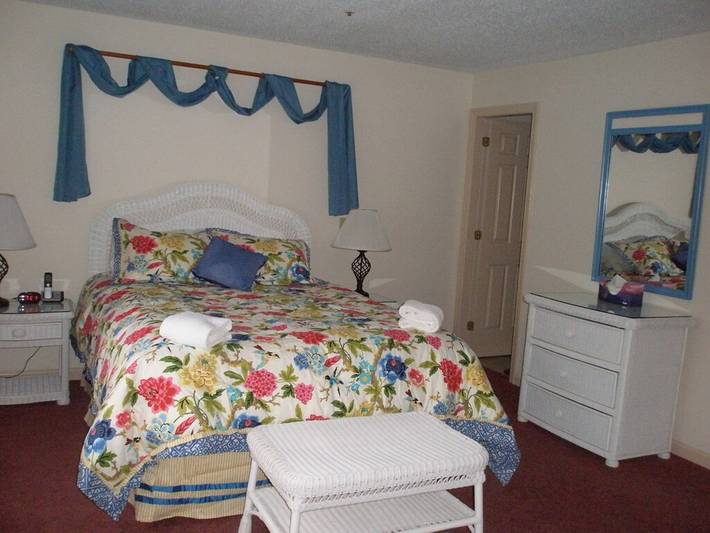 Vacation rental for 8 people, with pool and yard in White Mountain National Forest