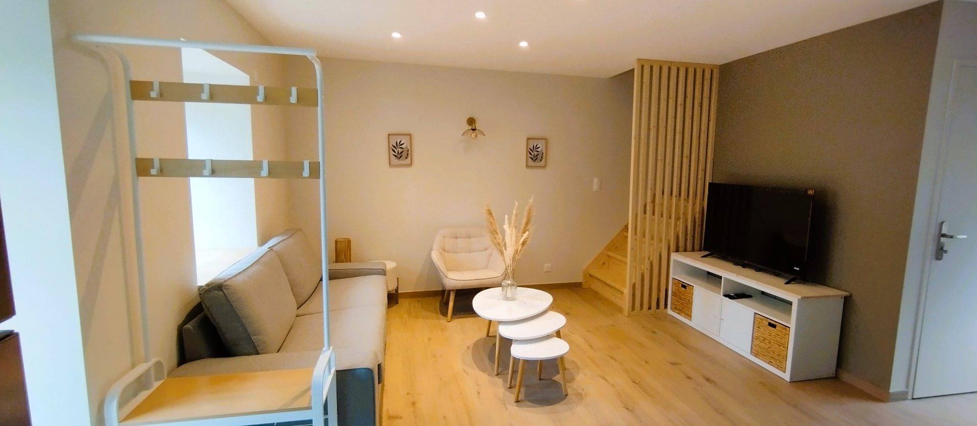 Gîte du Champ Bon in Le Chambon-Feugerolles, Parc Naturel Régional du Pilat