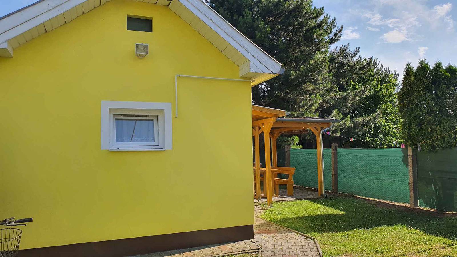 Ferienhaus in der Nähe vom Hafen in Balatonmariafürdö, Plattensee Südufer