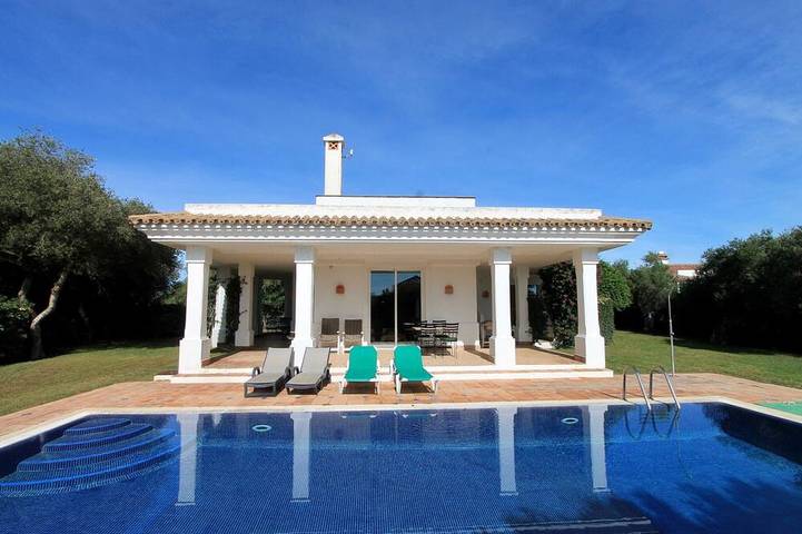 Villa for 6 people, with terrace and garden - 1