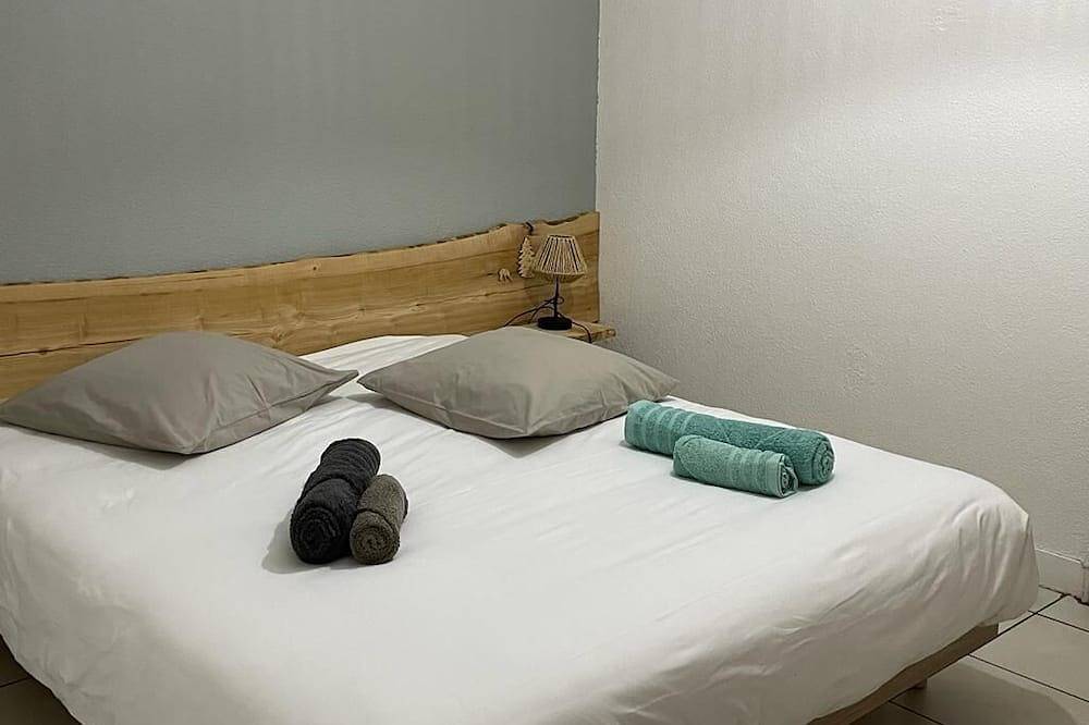 Apartamento entero, Le Grand Tetras in a charming property in the heart of the Blue Spring area in Mouthe-Lac et Mont d’Or, Doubs (desambiguación)