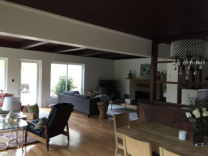 Vacation rental for 10 people, with hot tub and yard, with pets in Guerneville