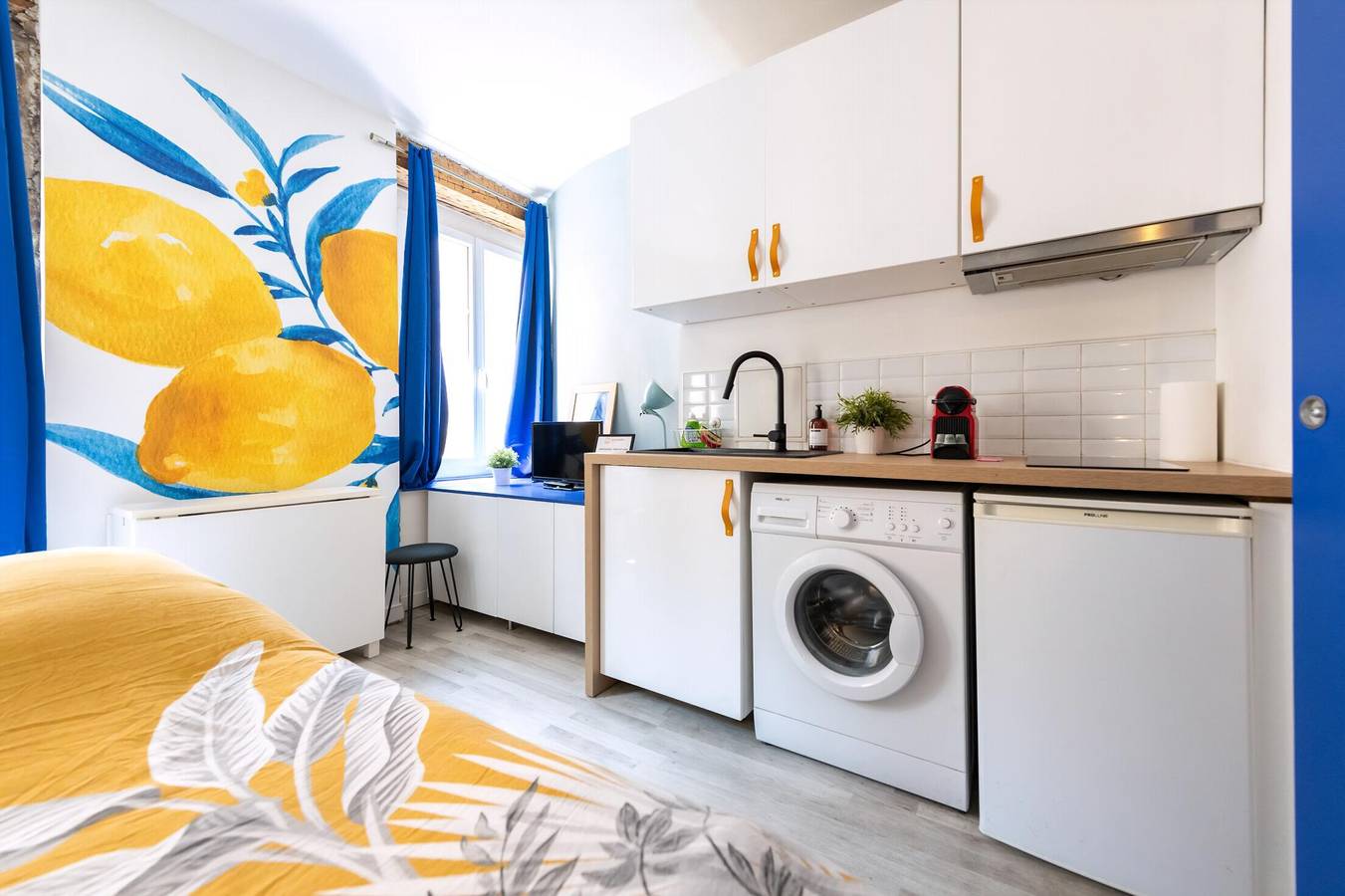 Studio entier, Le Coysevox-Joli studio rénové pentes Croix Rousse in Lyon, Lyon et ses environs