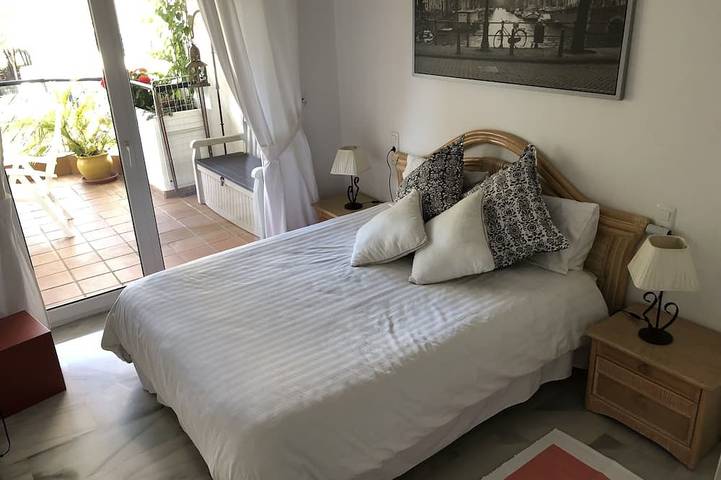 Appartement entier, Bord de mer (plage) - un paradis sur la Costa del Sol. in Urbanizacion Calahonda, Mijas
