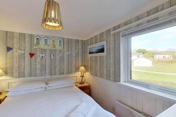 Chalet for 4 People in Hayle, Cornwall, Photo 1