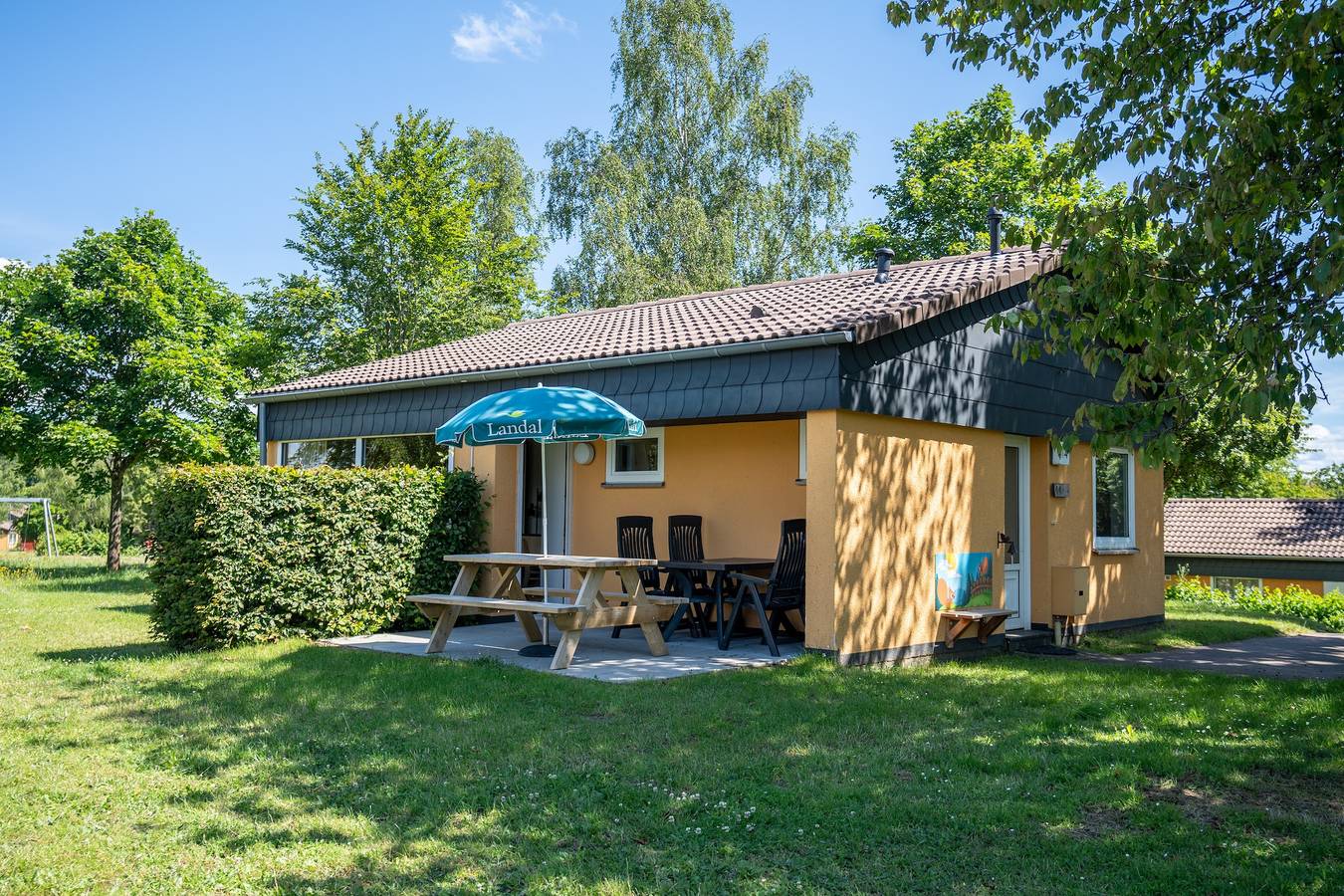 Landal Warsberg — 4-persoons kinderbungalow in Saarburg, Mosel-Saar