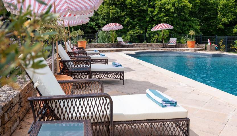 Gîte pour 6 personnes, avec Terrasse ainsi que Jardin et Piscine à Puylaurens