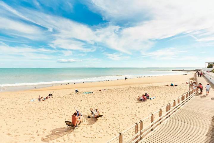 Camping für 4 Personen, mit Terrasse und Sauna, mit Haustier in der Pays de la Loire - 2