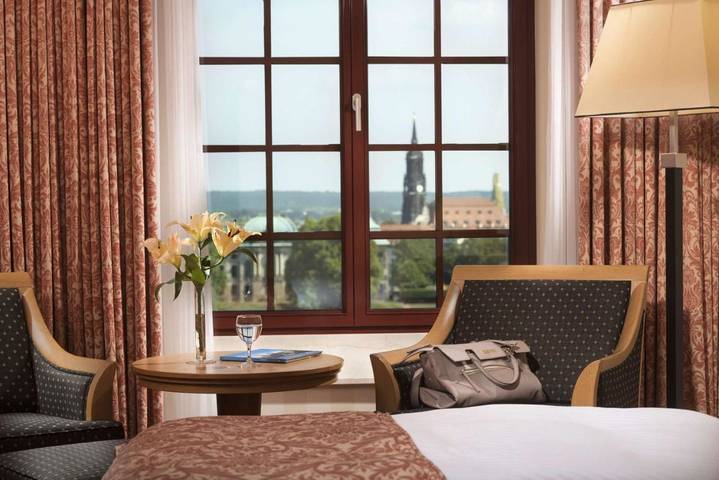 Hotel für 3 Personen, mit Sauna und Terrasse sowie Ausblick und Pool in Semperoper - 4