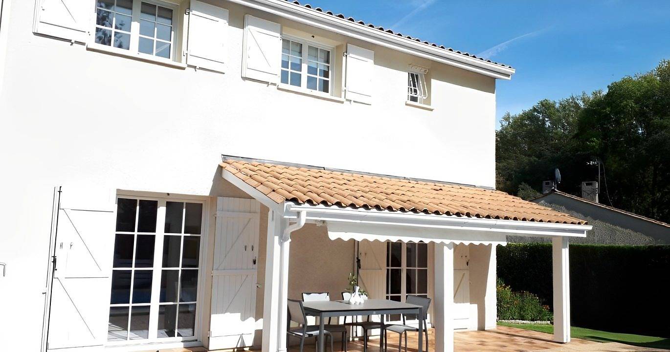 Maison ruisseau l'eau blanche - Eau blanche in Léognan, Région de Bordeaux
