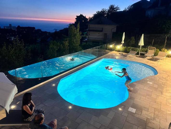 Alojamiento y desayuno para 2 personas, con Terraza y Jardín además de Piscina y Vistas en San Lazzaro