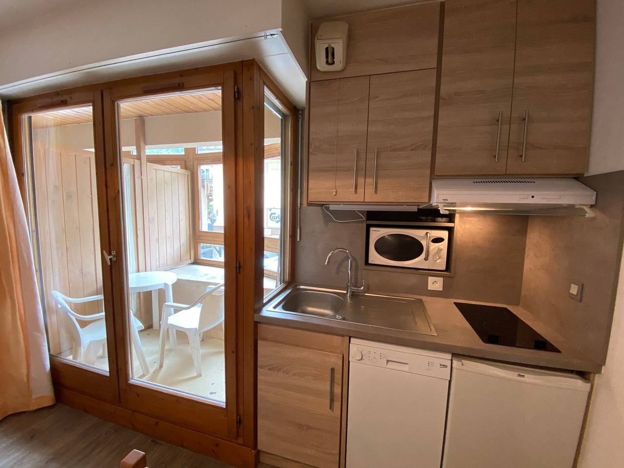 Entire studio, Central Studio for 4 with Balcony and Wi-Fi in Brides-les-Bains in Brides-les-Bains, Les Trois Vallées