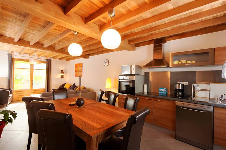 Maison de campagne pour 8 personnes, avec jardin, animaux acceptés dans l' Isère - 4