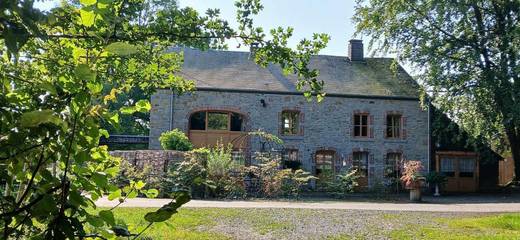 Gîte pour 4 personnes, avec jardin et vue à Sainte-Ode