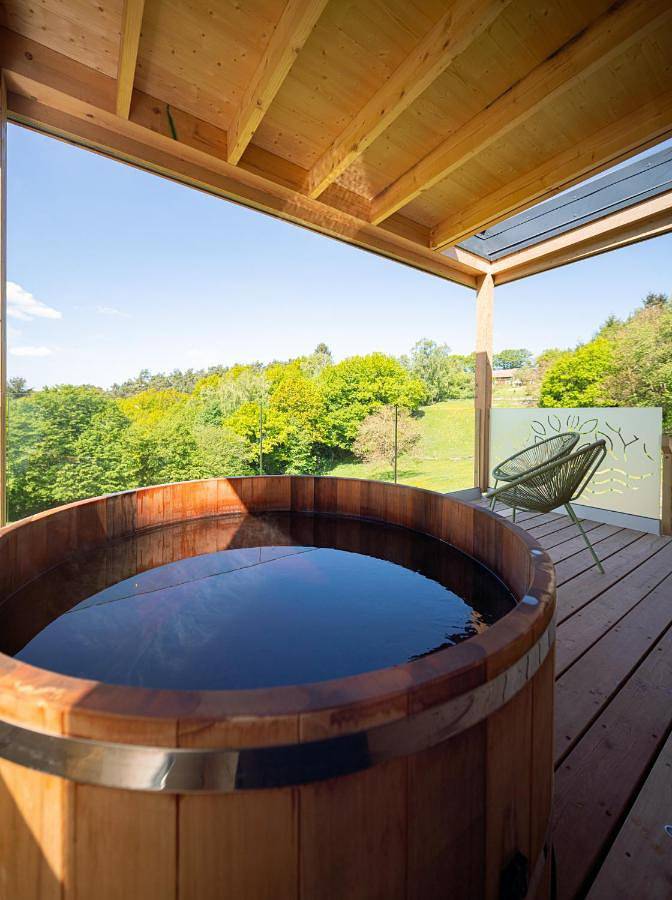 Gîte pour 2 personnes, avec Terrasse ainsi que Jacuzzi et Vue