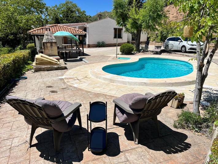 Casa rural para 8 personas, con jardín y vistas además de piscina y balcón en Alcarria Baja - 3