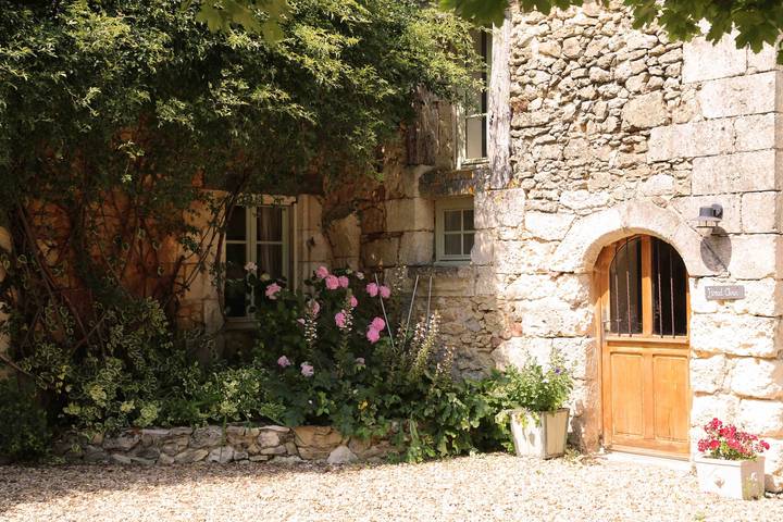 Gîte pour 6 personnes, avec piscine et jacuzzi