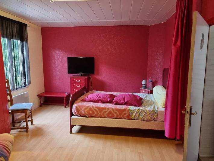 Gîte pour 4 personnes, avec terrasse et vue, animaux acceptés à Vendat - 4