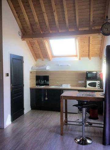 Gîte pour 2 personnes, avec jardin à Léré