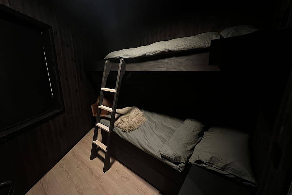 Unique cabin with high standard, view, ski-in/out located at the top of Fagerlia in Meråker