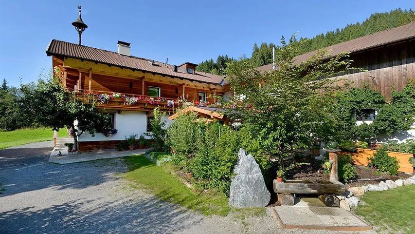 Ferienwohnung für 4 Personen, mit Garten und Terrasse