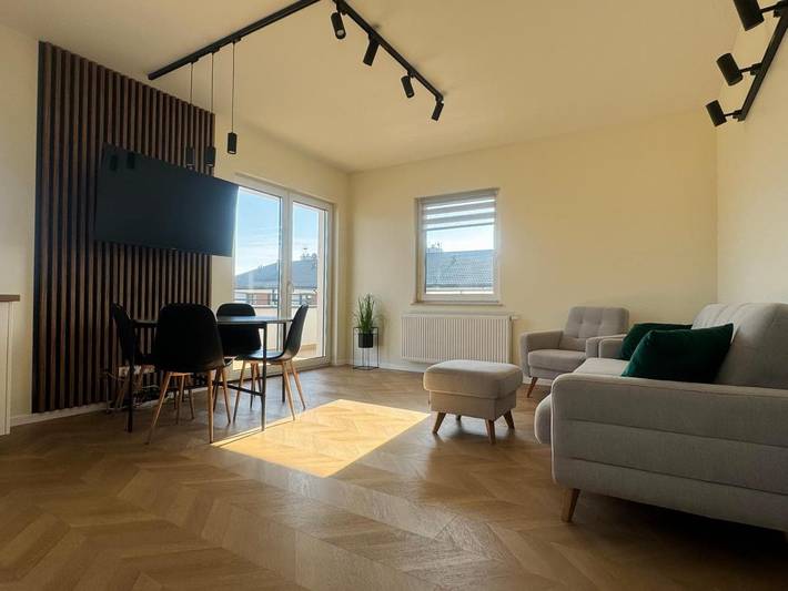 Apartament wakacyjny dla 8 osób, z balkon w Płock