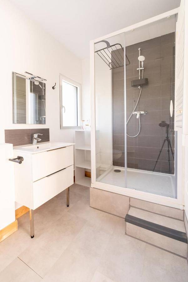 Location de vacances pour 2 personnes, avec terrasse et jacuzzi à Corps-Nuds - 3