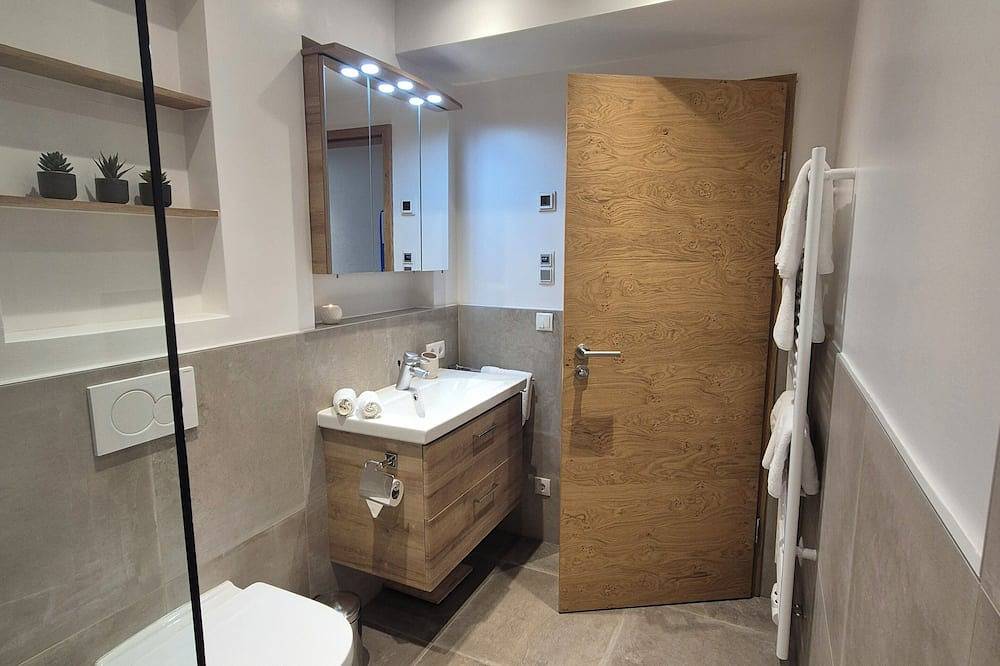 Ganze Wohnung, Modernes Wohlfühl-Studio **** für 2 Personen Nähe Innsbruck mit Terrasse in Tuxer Alpen, Lans