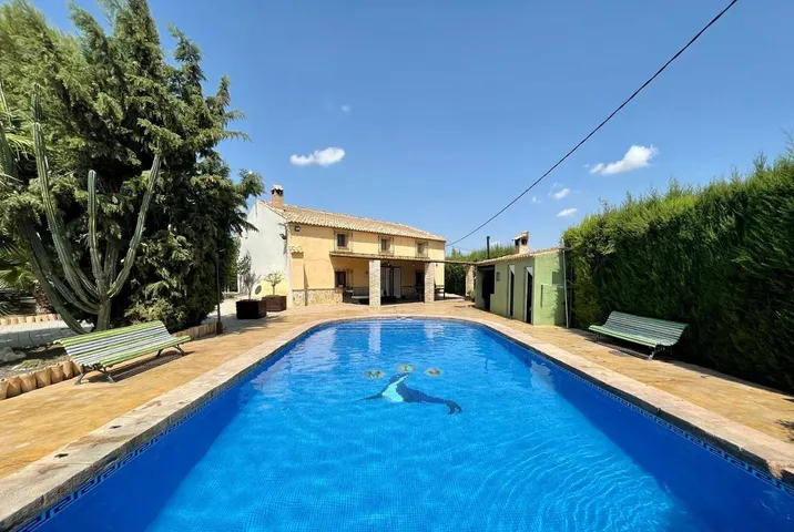 Casa de vacaciones para 11 personas, con piscina y jardín - 1