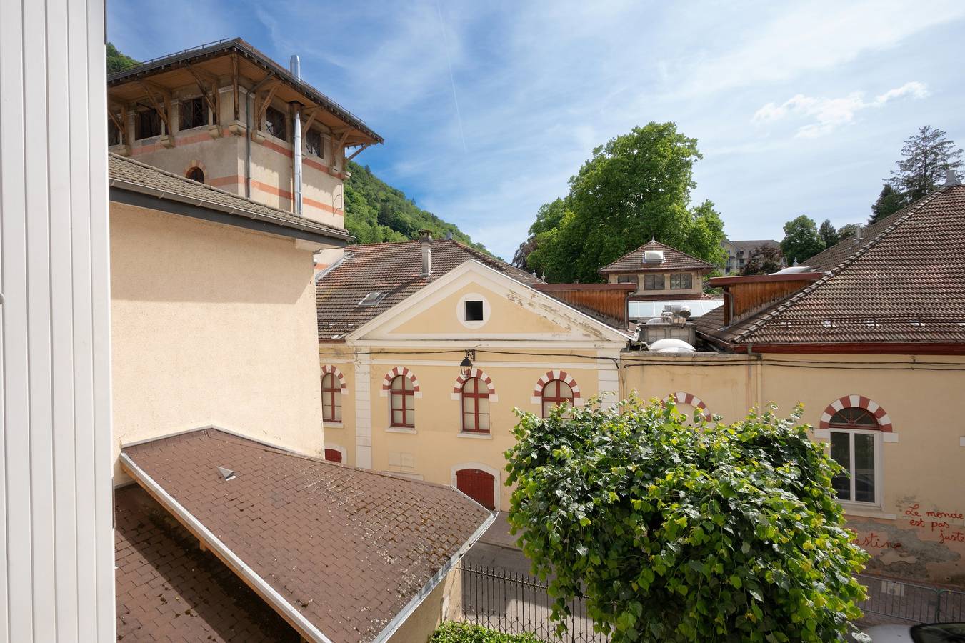 Estudio entero, Estudio amueblado frente a las termas con Wi-Fi in Allevard, Isère