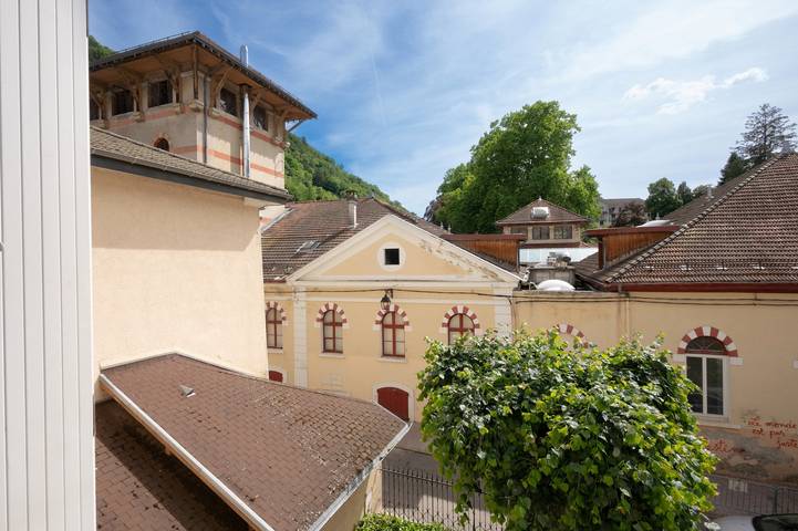 Estudio entero, Estudio amueblado frente a las termas con Wi-Fi in Allevard, Isère
