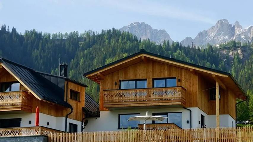 Ferienhaus für 6 Personen, mit Balkon und Sauna sowie Garten in Ramsau am Dachstein